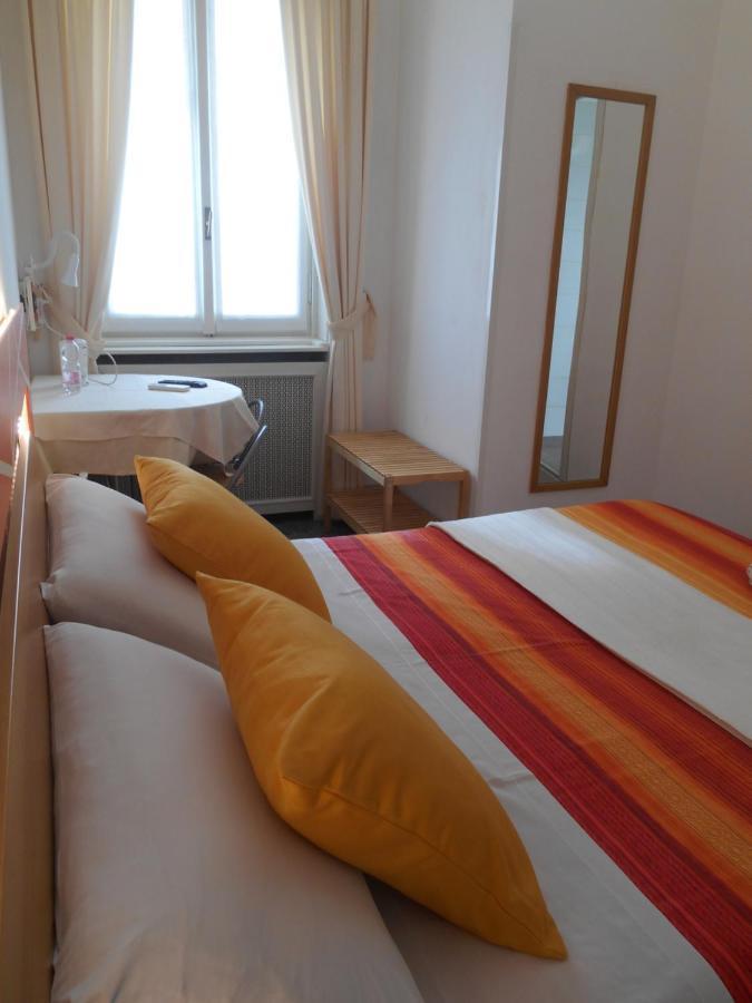 Le Rose Malpensa Bed & Breakfast Busto Arsizio Exterior photo