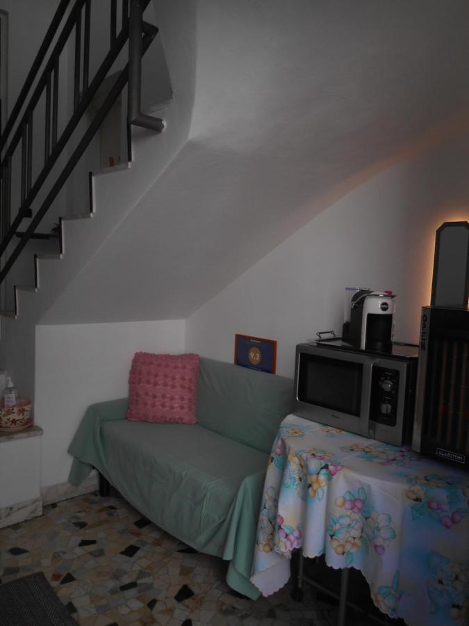 Le Rose Malpensa Bed & Breakfast Busto Arsizio Exterior photo